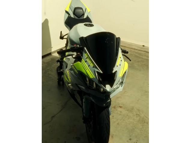 2019-2022 Kawasaki ZX6R Motorcycle Fairings - Nardo Grey Yellow UK