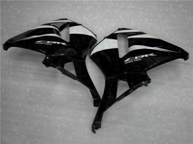 2005-2006 Black Honda CBR600RR Motorcycle Fairing Kit 2005-2006 Black Honda CBR600RR Motorcycle Fairing Kit
