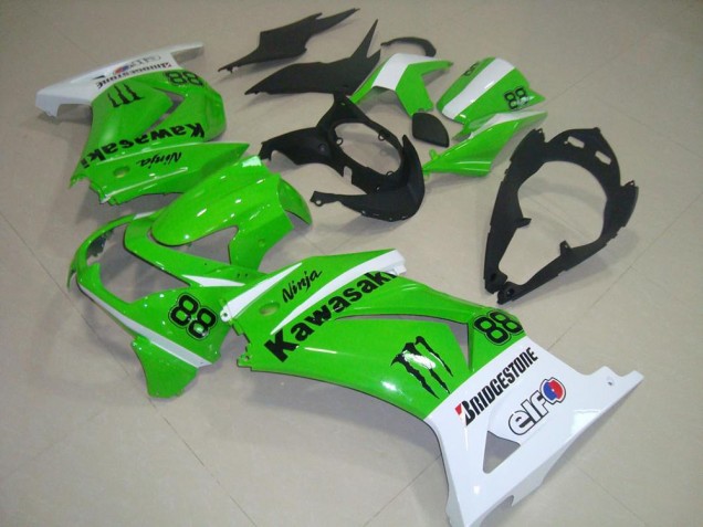 2008-2012 Green and White Kawasaki ZX250R Bike Fairing 2008-2012 Green and White Kawasaki ZX250R Bike Fairing
